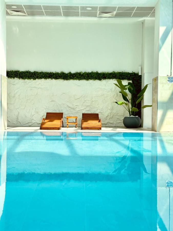 Royal Kate Spa Included, 32Nd Floor Skopje Bagian luar foto